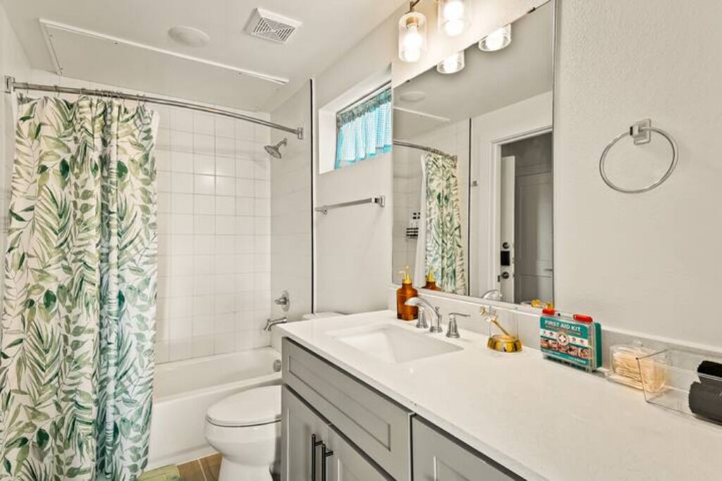 Photo of Bathroom in Old East Dallas