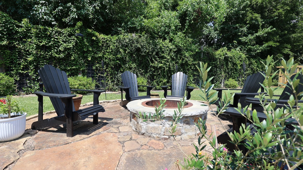 Photo of Outdoor in Willis