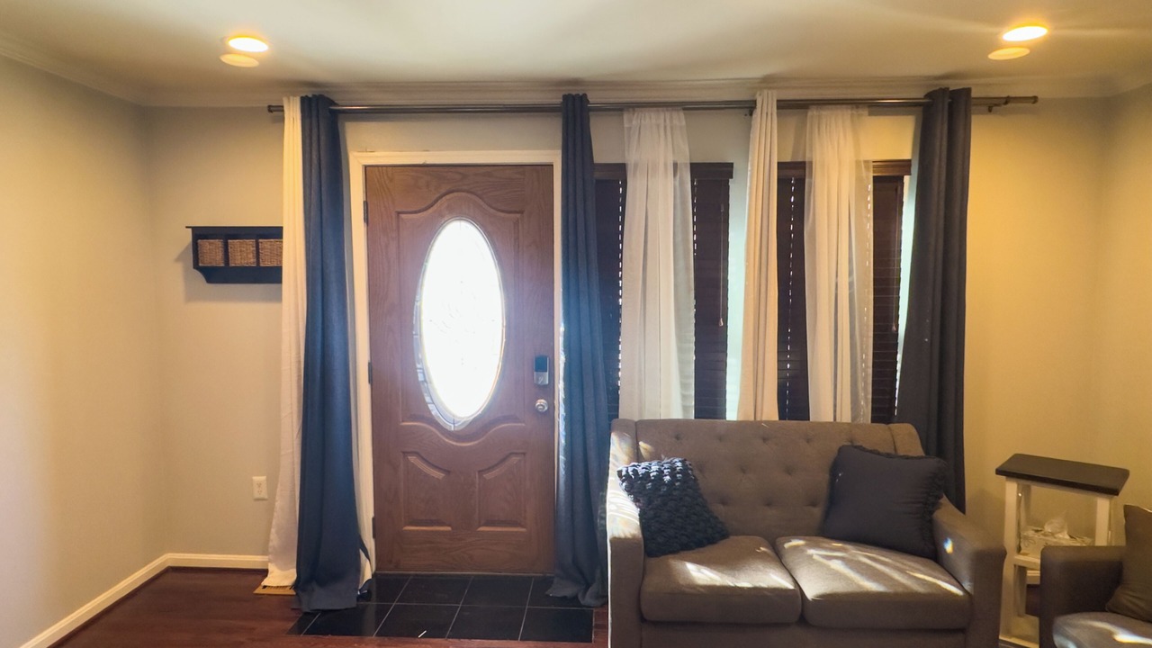 Photo of Livingroom in Woodbridge