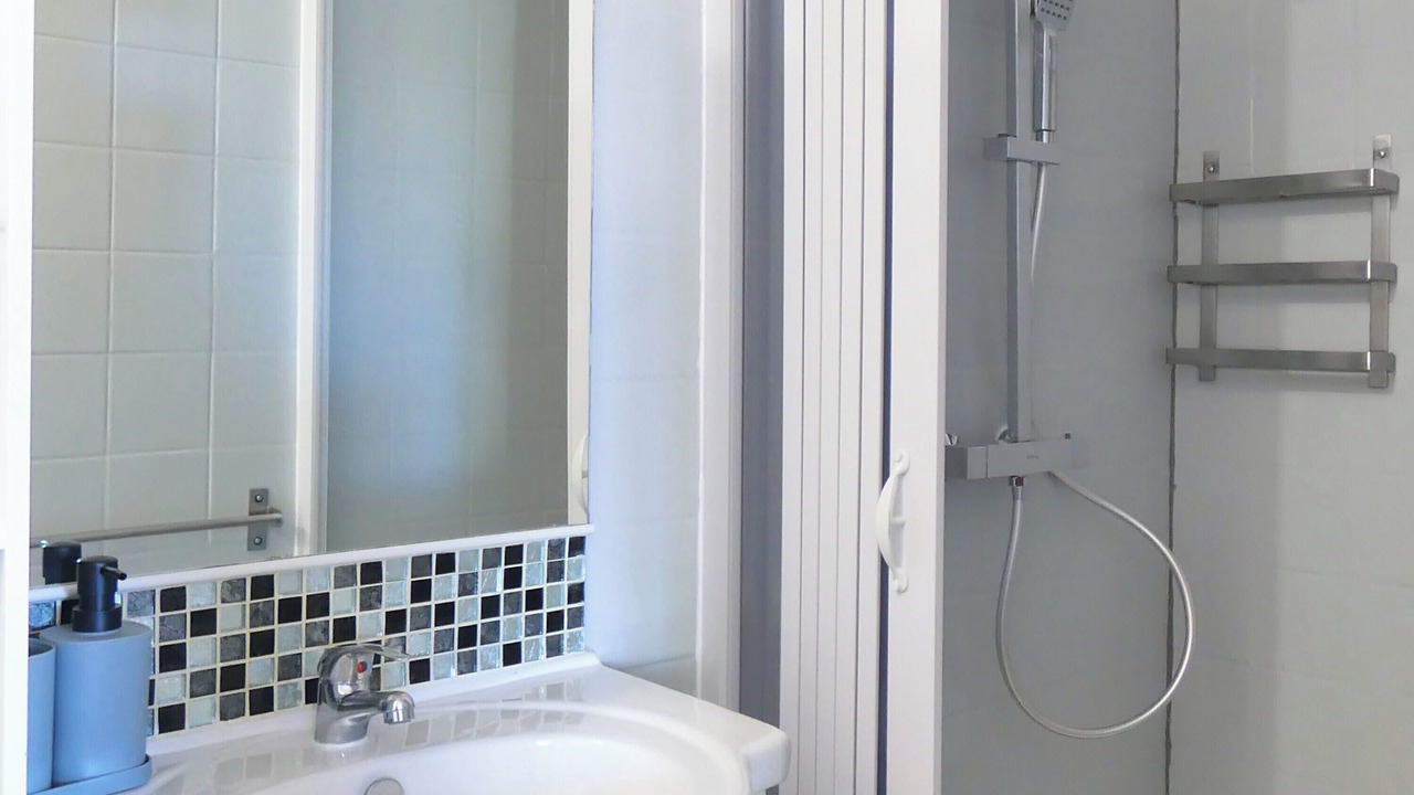 Photo of Bathroom in Bilieu