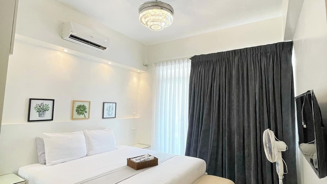 Photo of Bedroom in Ocean View and Fourth Street