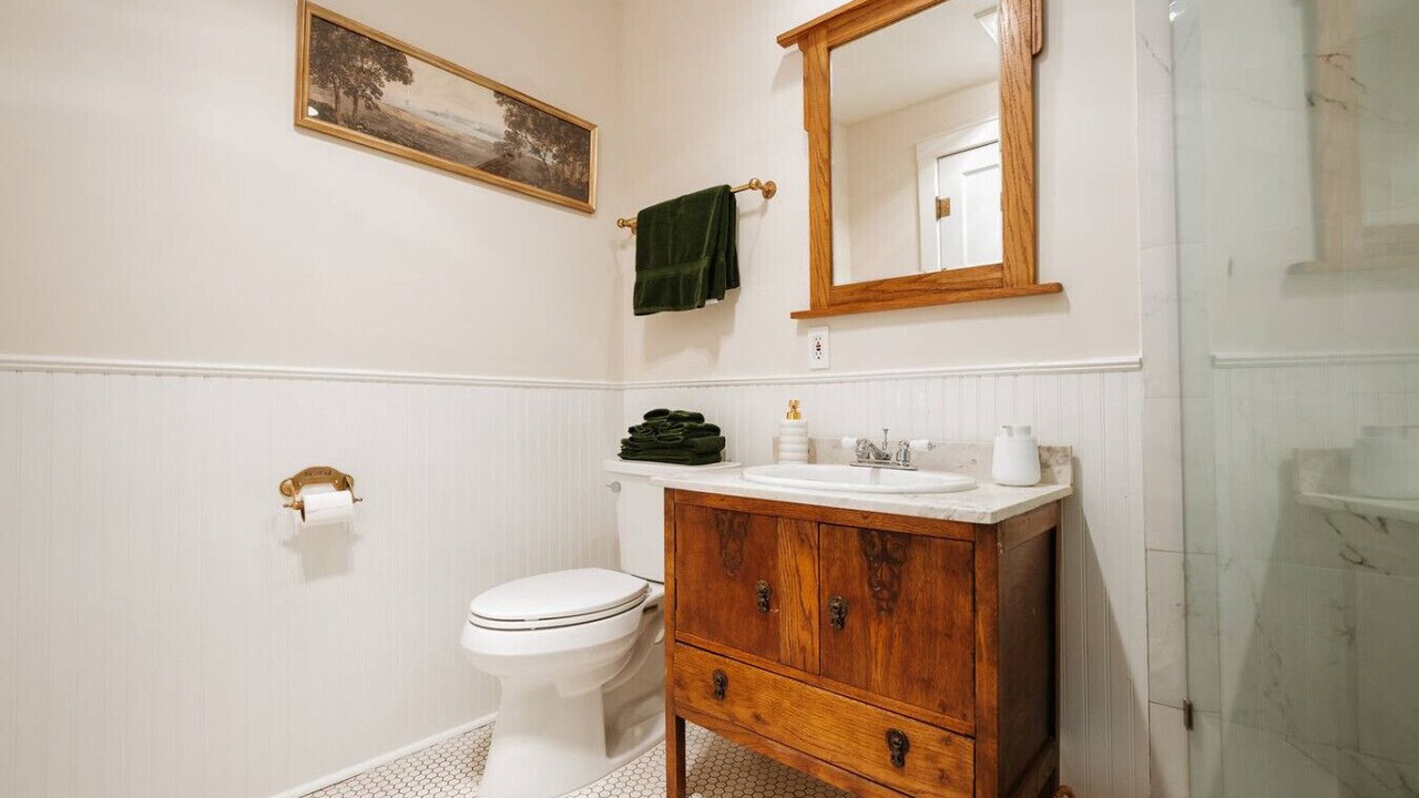 Photo of Bathroom in Old East Dallas