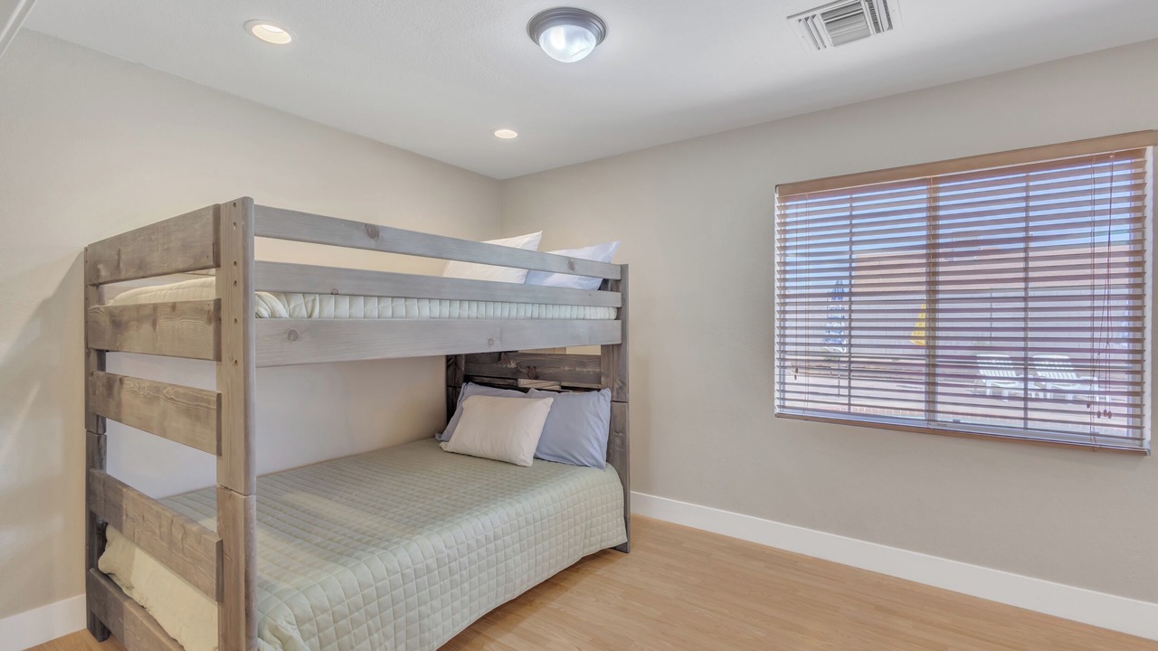 Photo of Bedroom in East Mesa