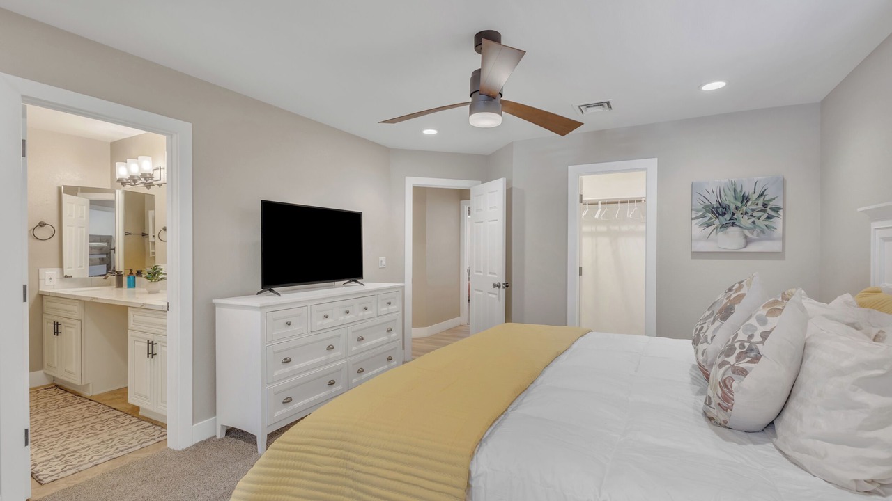 Photo of Bedroom in East Mesa