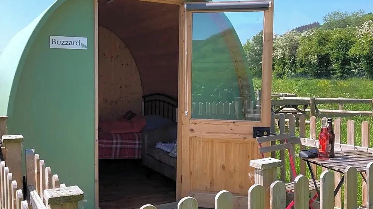 Photo of Others in Kingswood