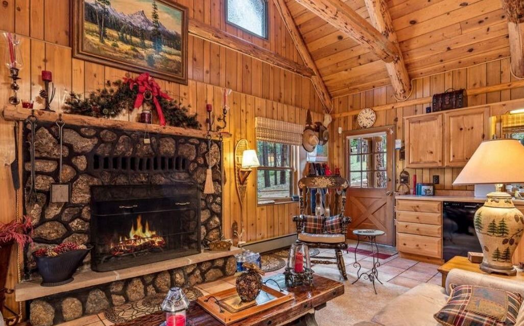 Photo of Livingroom in Greer