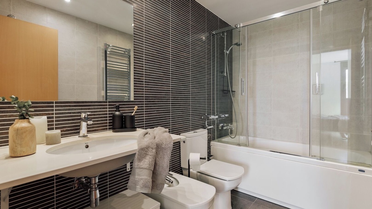 Photo of Bathroom in Provencals del Poblenou