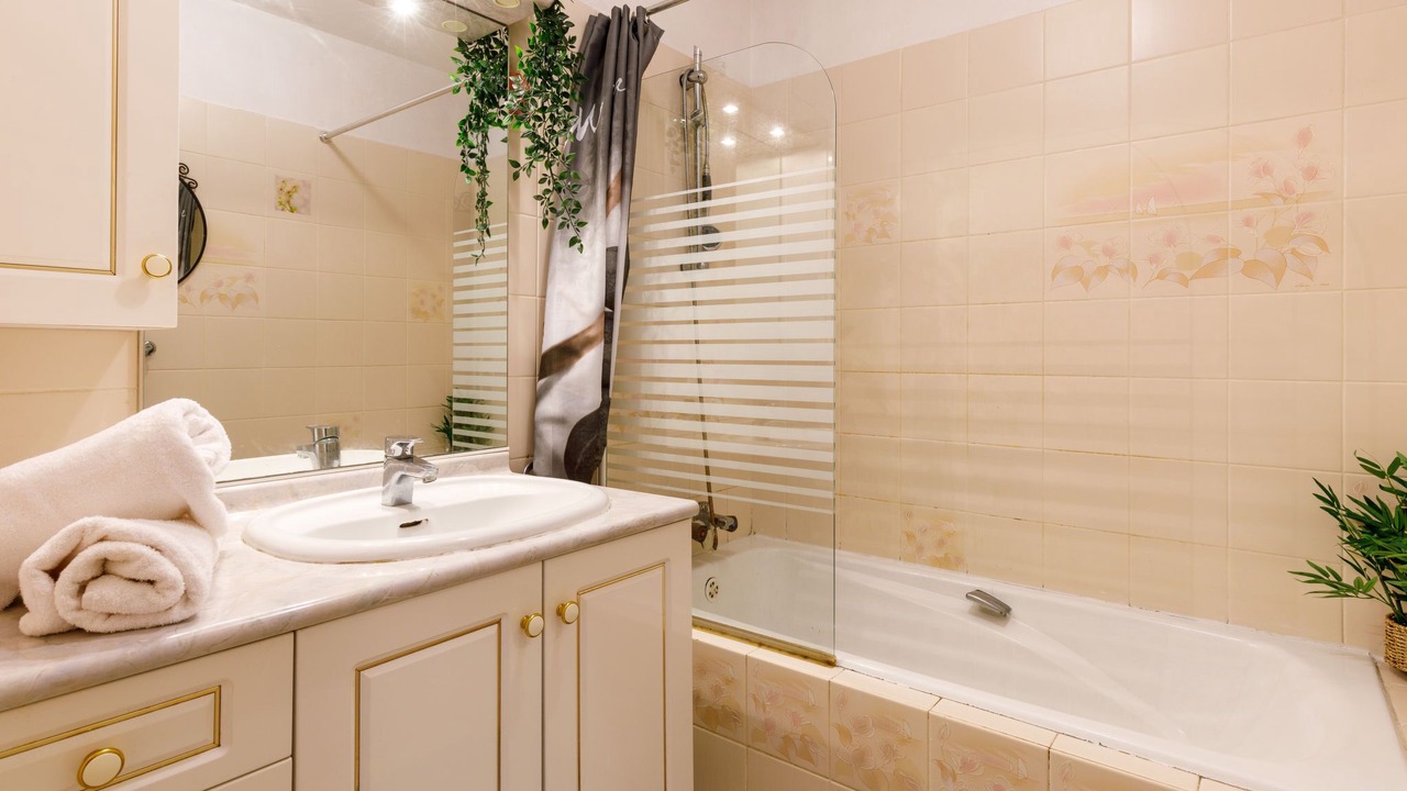 Photo of Bathroom in La Bernerie-en-Retz