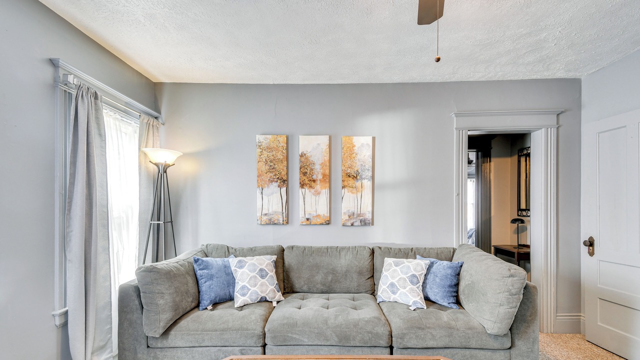 Photo of Livingroom in South Wedge