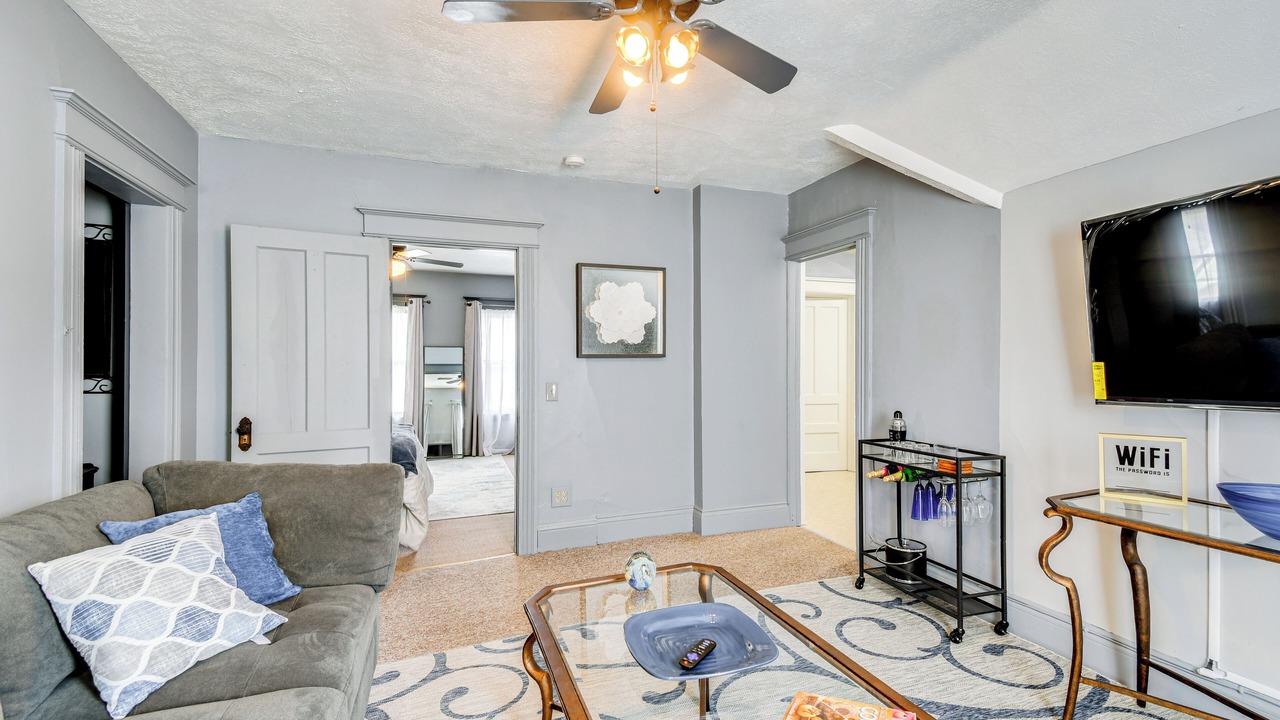 Photo of Livingroom in South Wedge