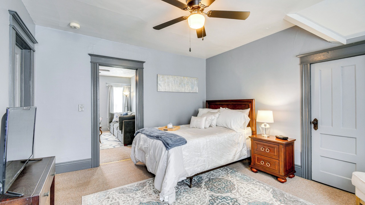 Photo of Bedroom in South Wedge