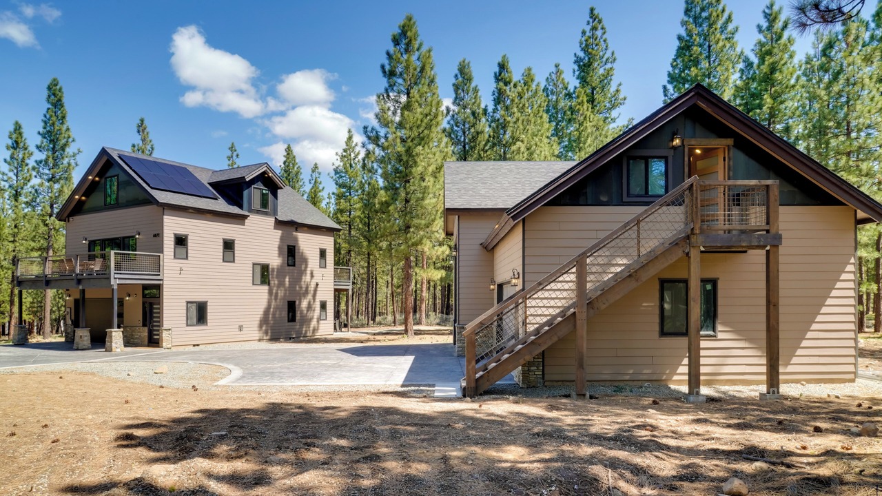 Photo of Outdoor in Iron Horse