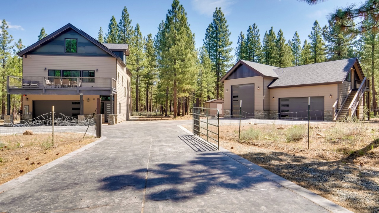 Photo of Outdoor in Iron Horse