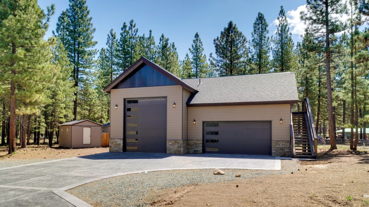 Photo of Outdoor in Iron Horse