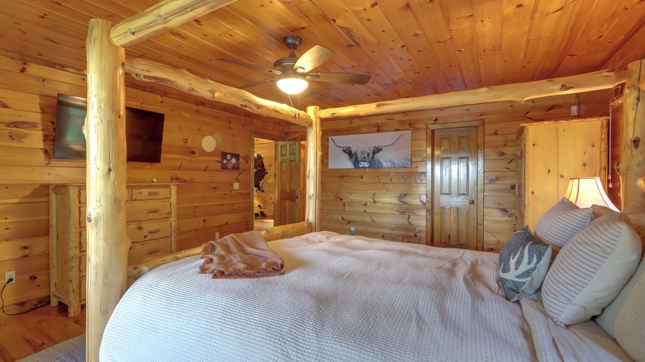 Photo of Bedroom in Mineral Bluff
