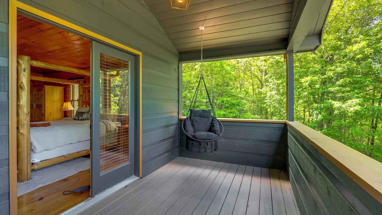 Photo of Patio Balcony in Mineral Bluff