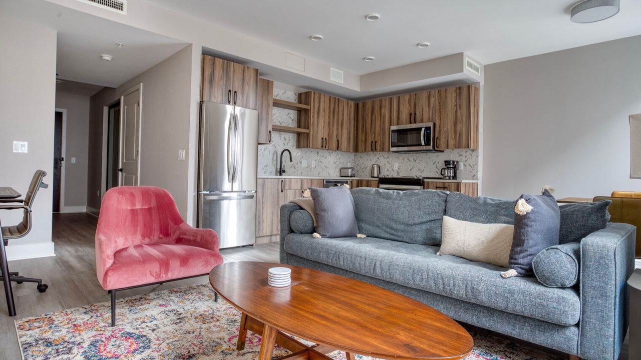 Photo of Livingroom in North Capitol Street