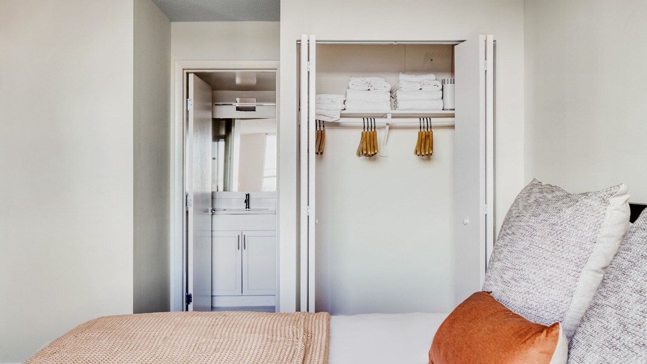 Photo of Bedroom in Pentagon City