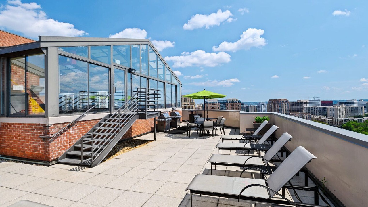 Photo of Patio Balcony in Pentagon City
