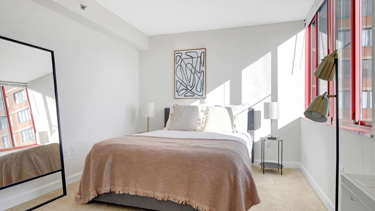 Photo of Bedroom in Pentagon City