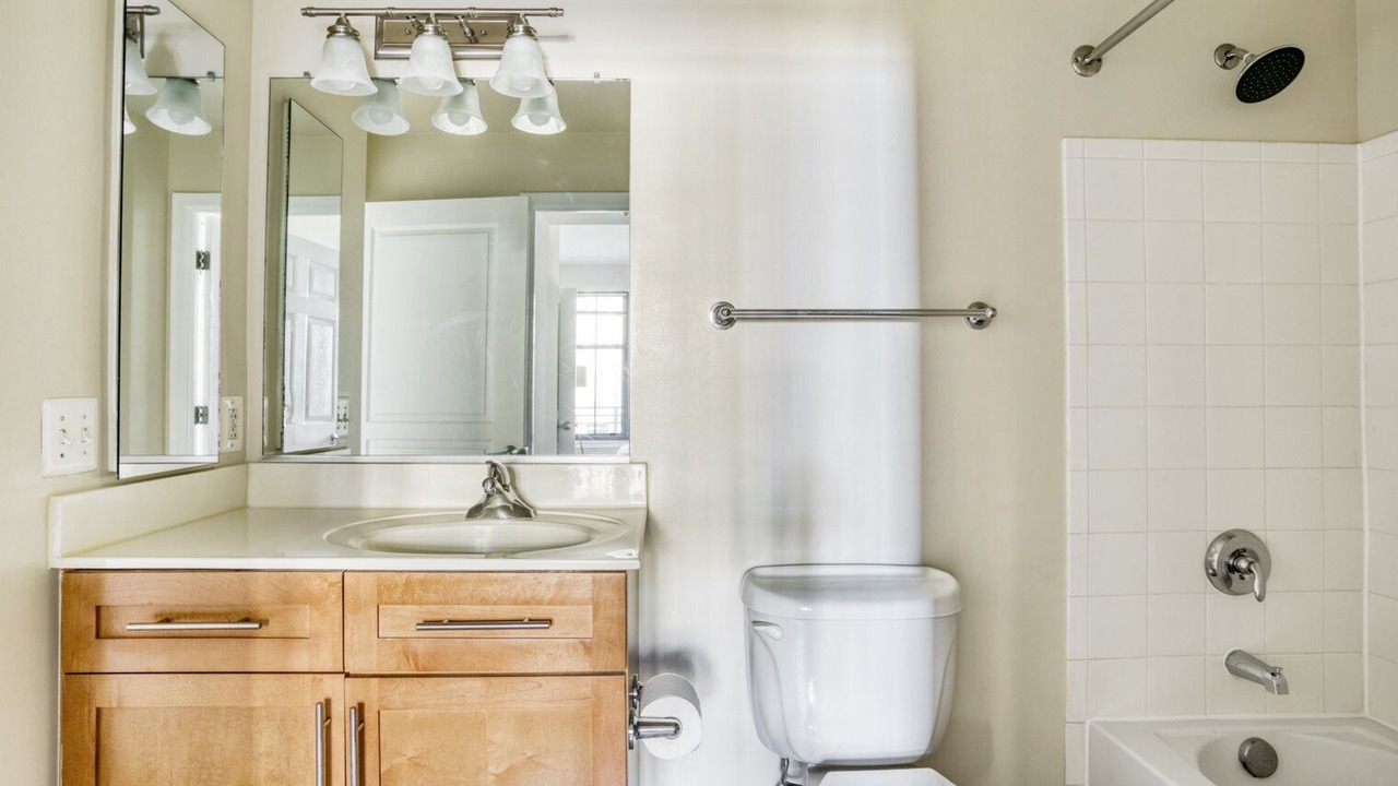 Photo of Bathroom in Aurora Highlands