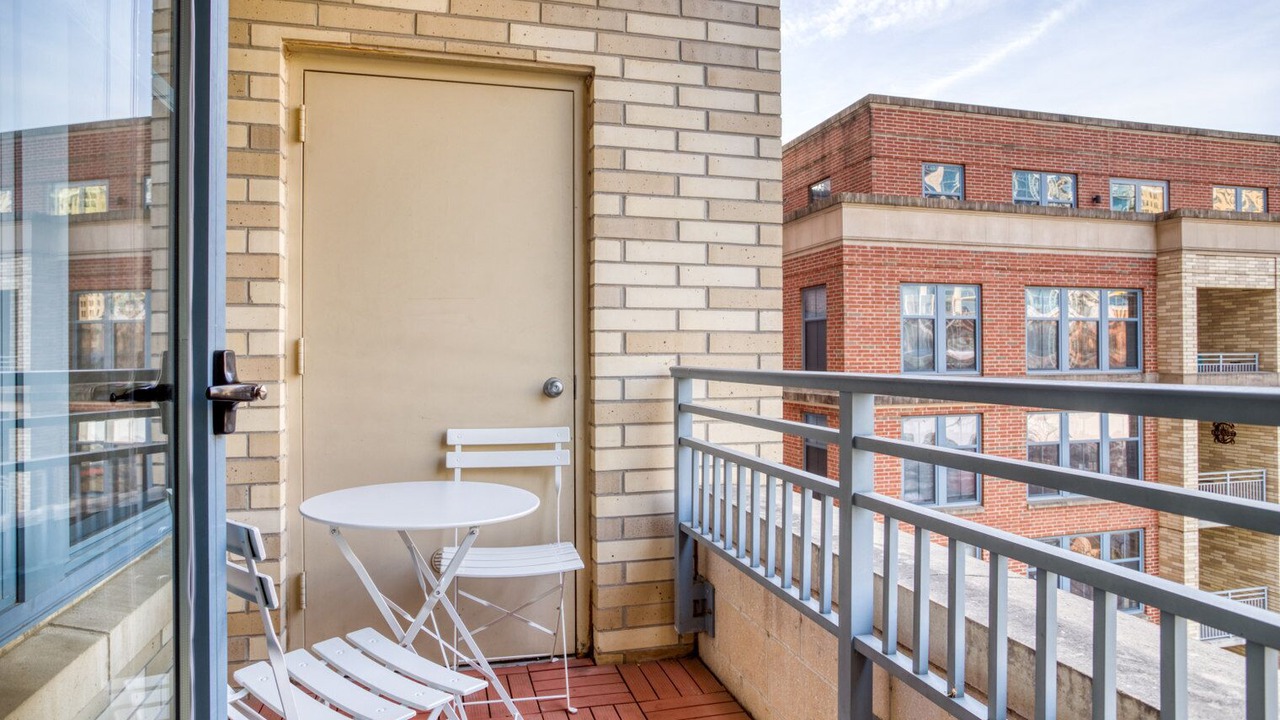 Photo of Outdoor in Aurora Highlands