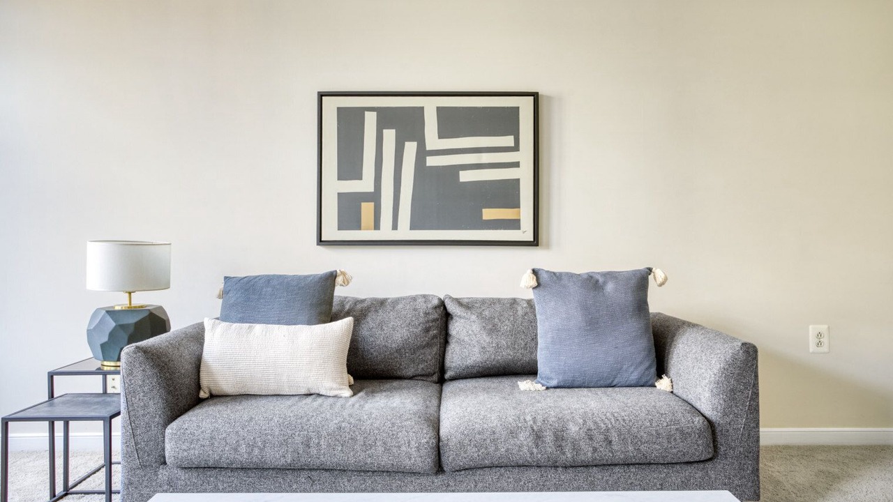 Photo of Livingroom in Aurora Highlands