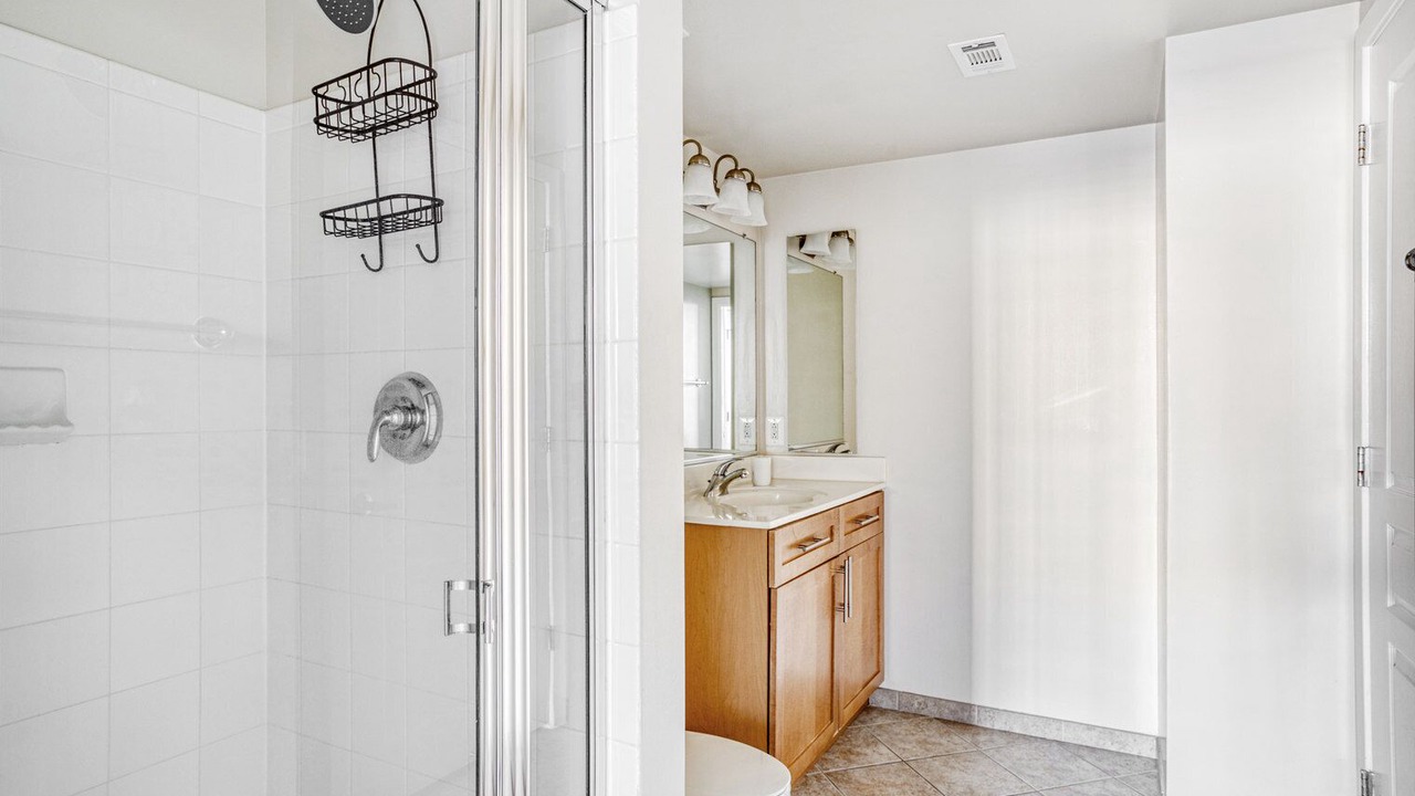 Photo of Bathroom in Aurora Highlands