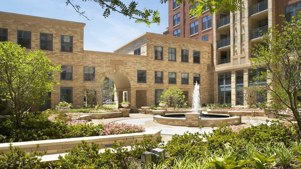 Photo of Outdoor in Aurora Highlands