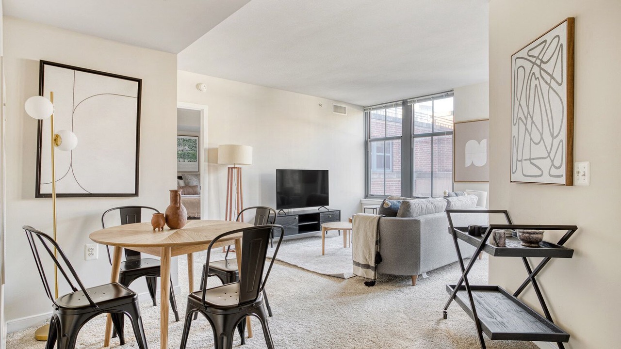 Photo of Livingroom in Aurora Highlands