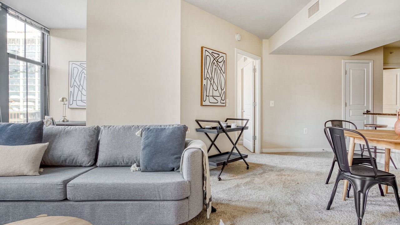 Photo of Livingroom in Aurora Highlands