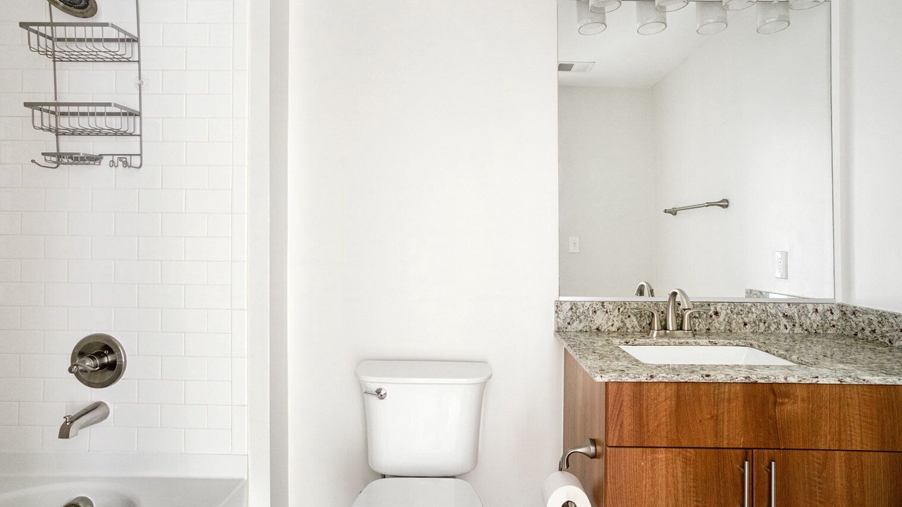 Photo of Bathroom in Shaw