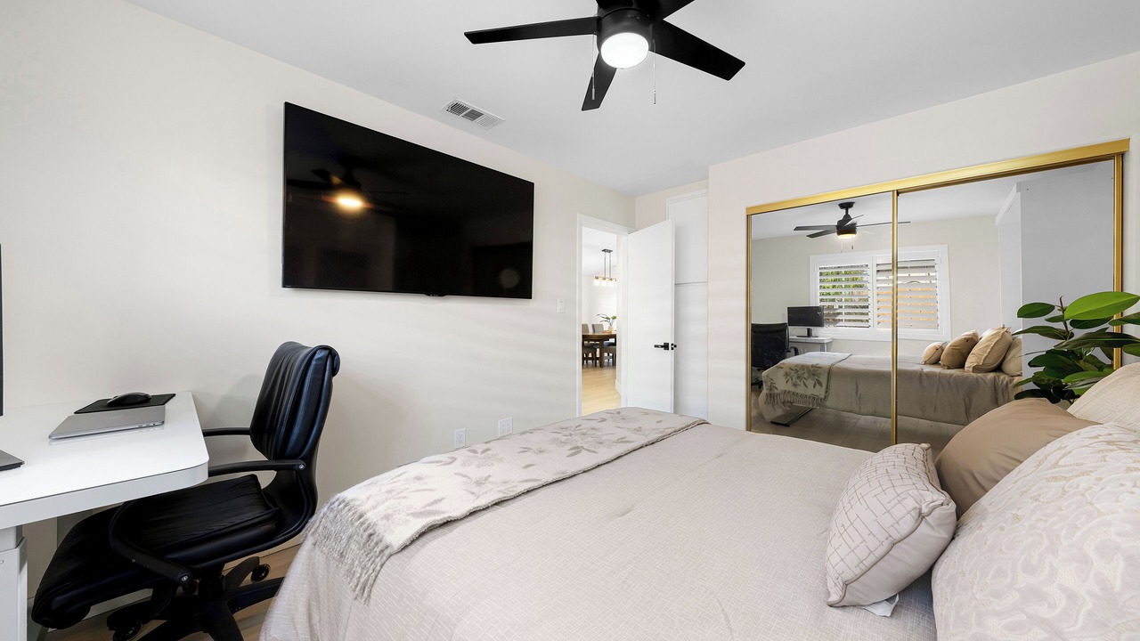 Photo of Bedroom in Lincoln Acres