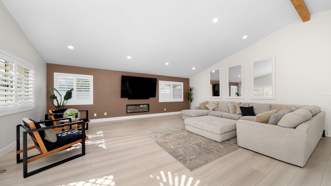 Photo of Livingroom in Lincoln Acres