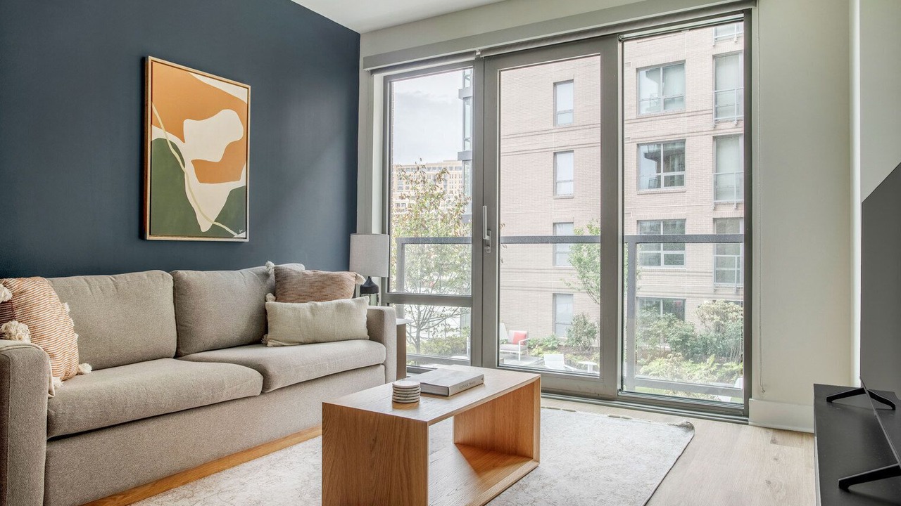 Photo of Livingroom in Pentagon City