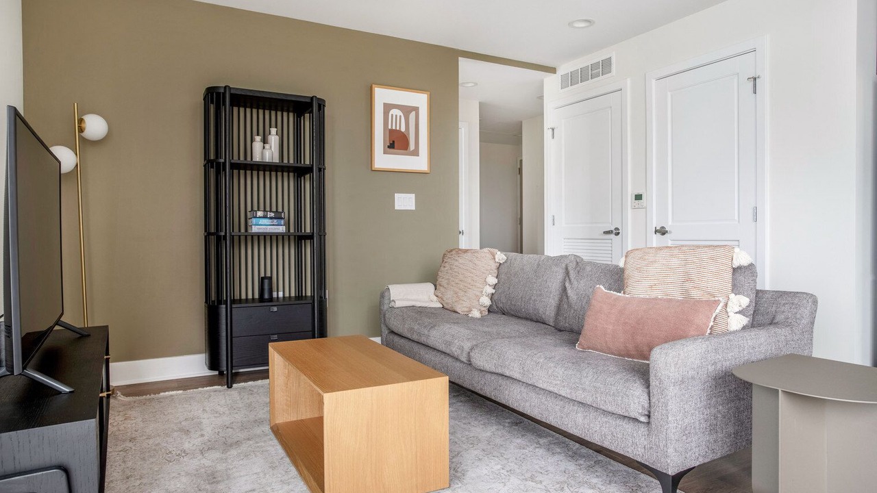 Photo of Livingroom in Pentagon City