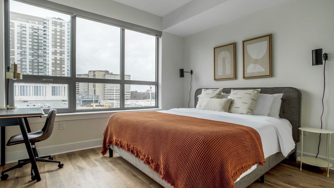 Photo of Bedroom in Pentagon City