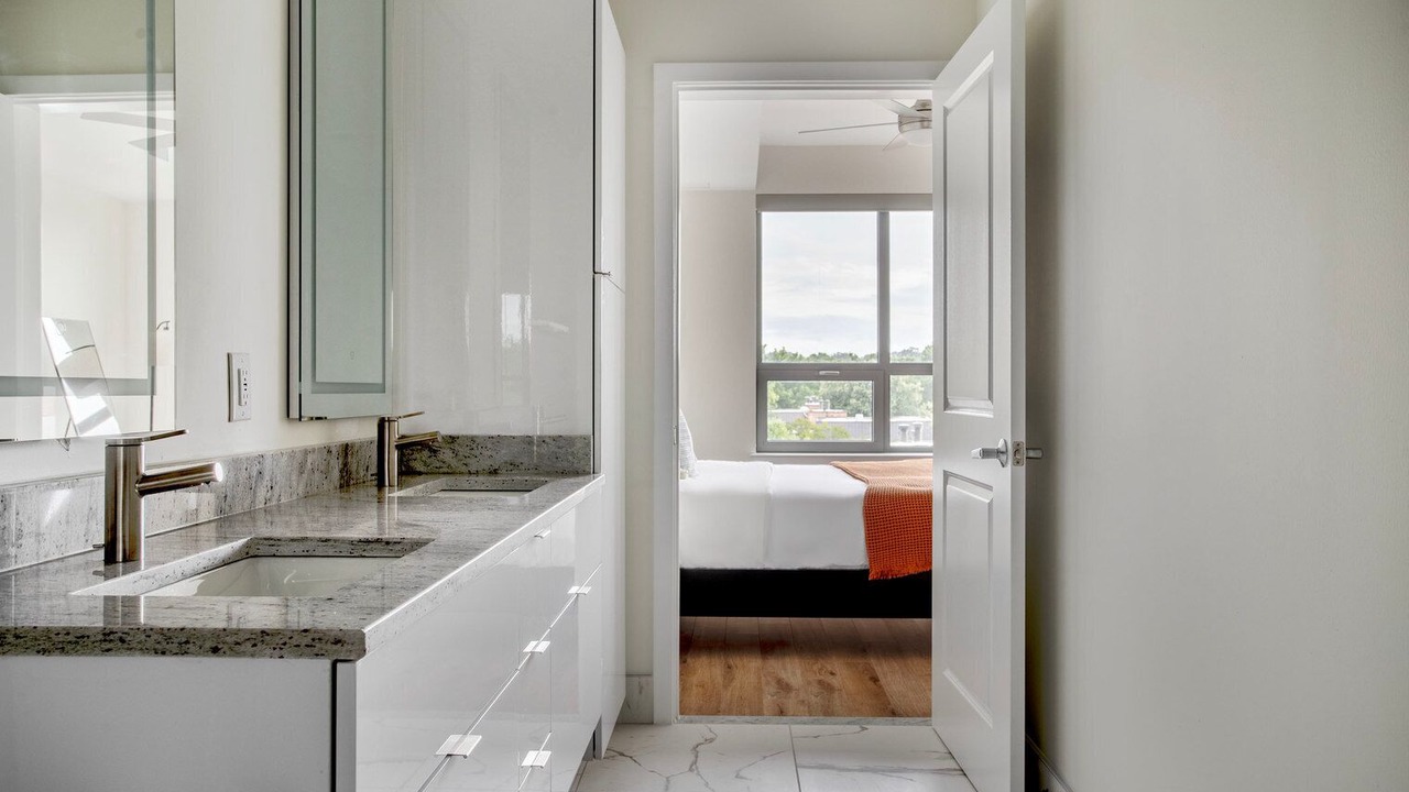Photo of Bathroom in Pentagon City