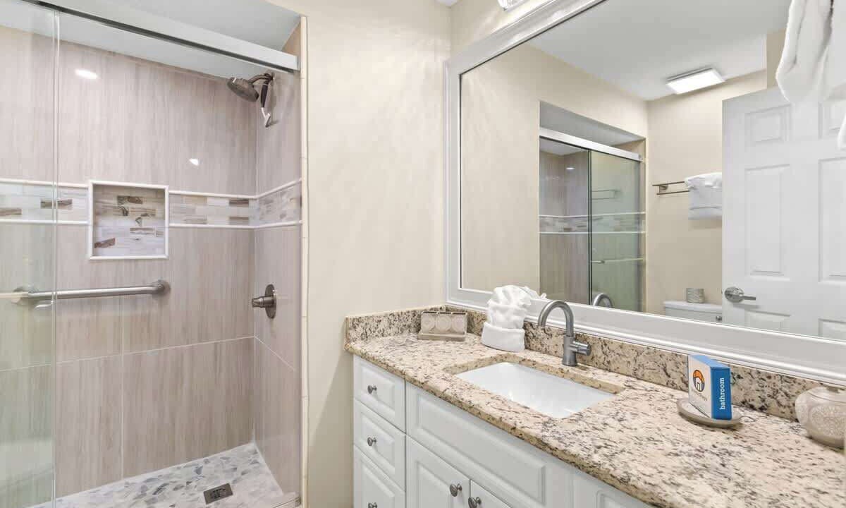 Photo of Bathroom in Miramar