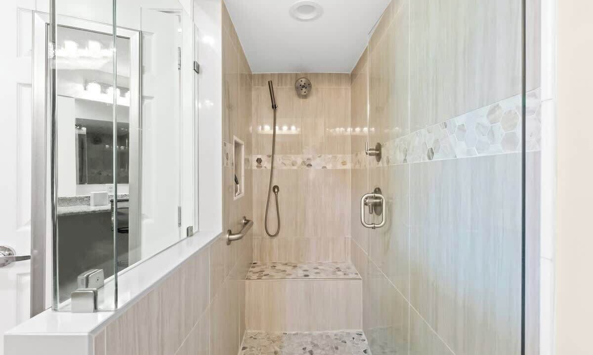 Photo of Bathroom in Miramar