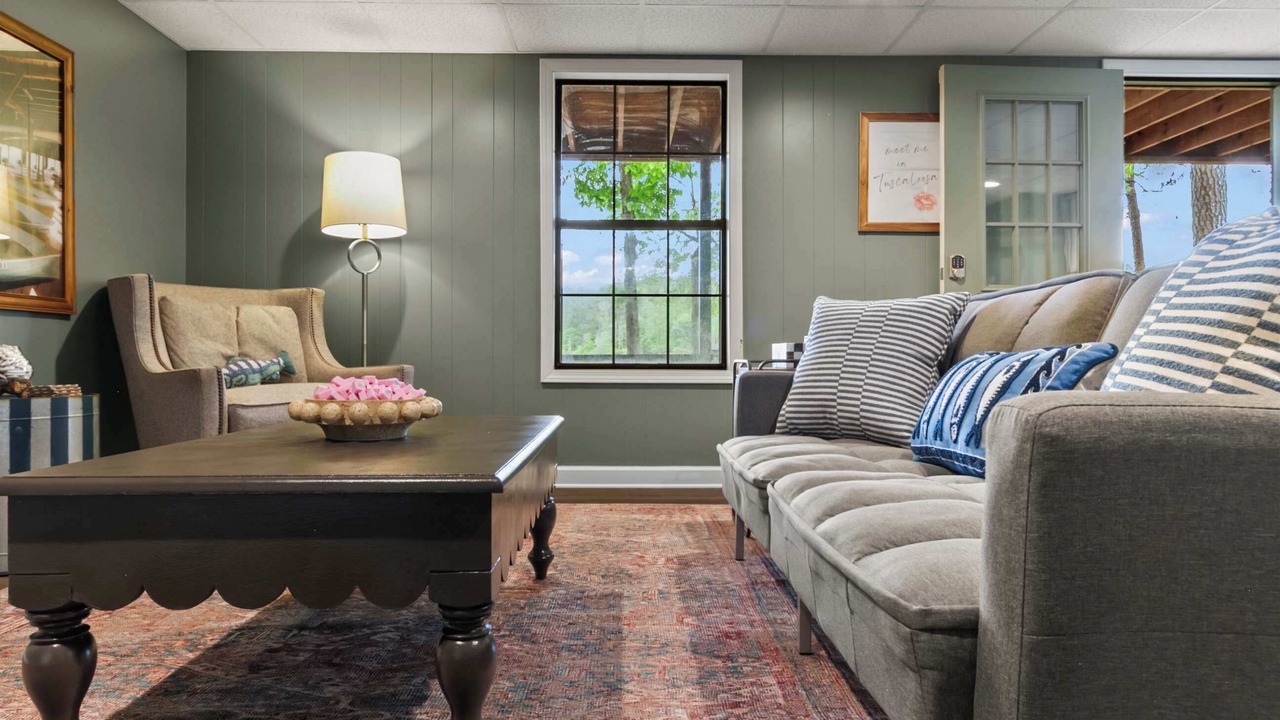 Photo of Livingroom in Northport