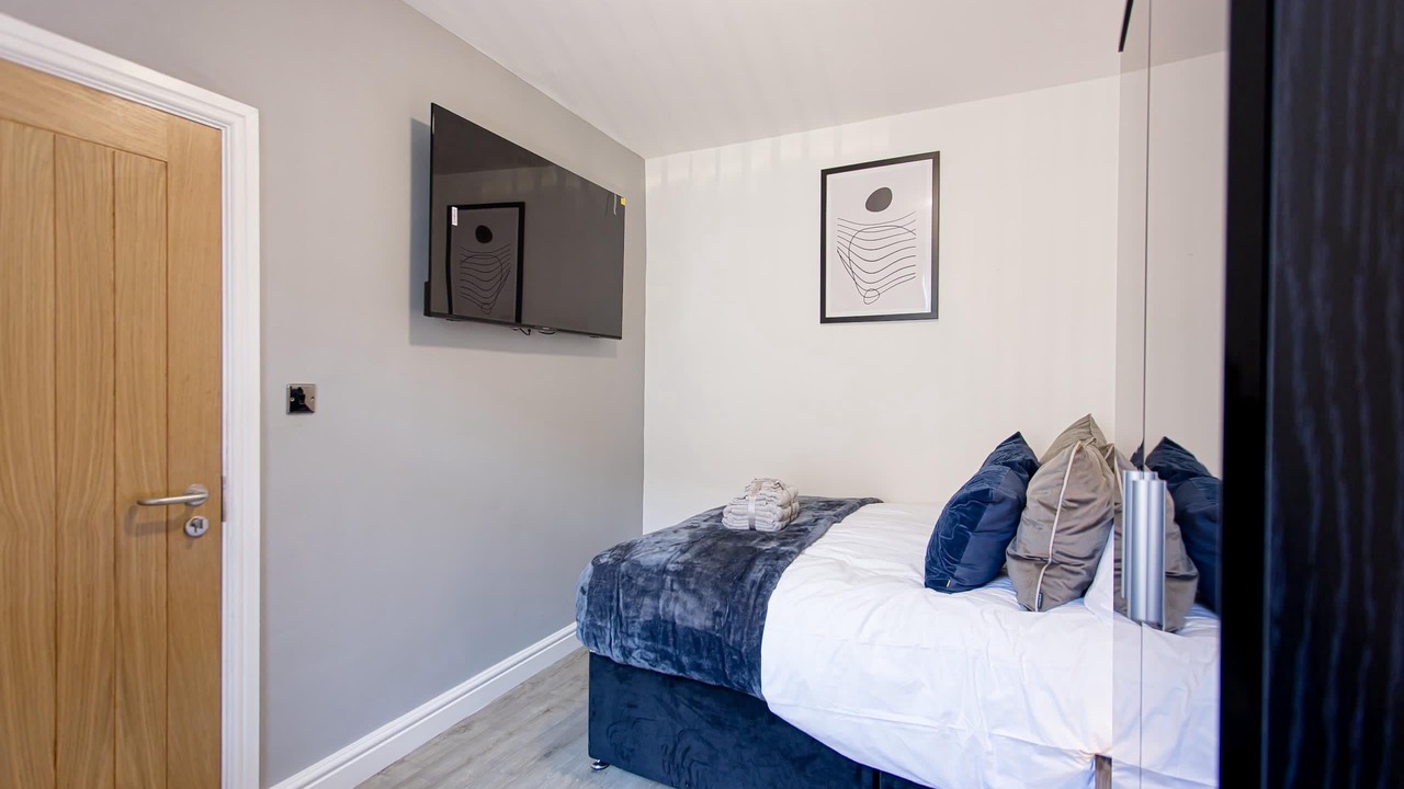Photo of Bedroom in Stoke-on-Trent