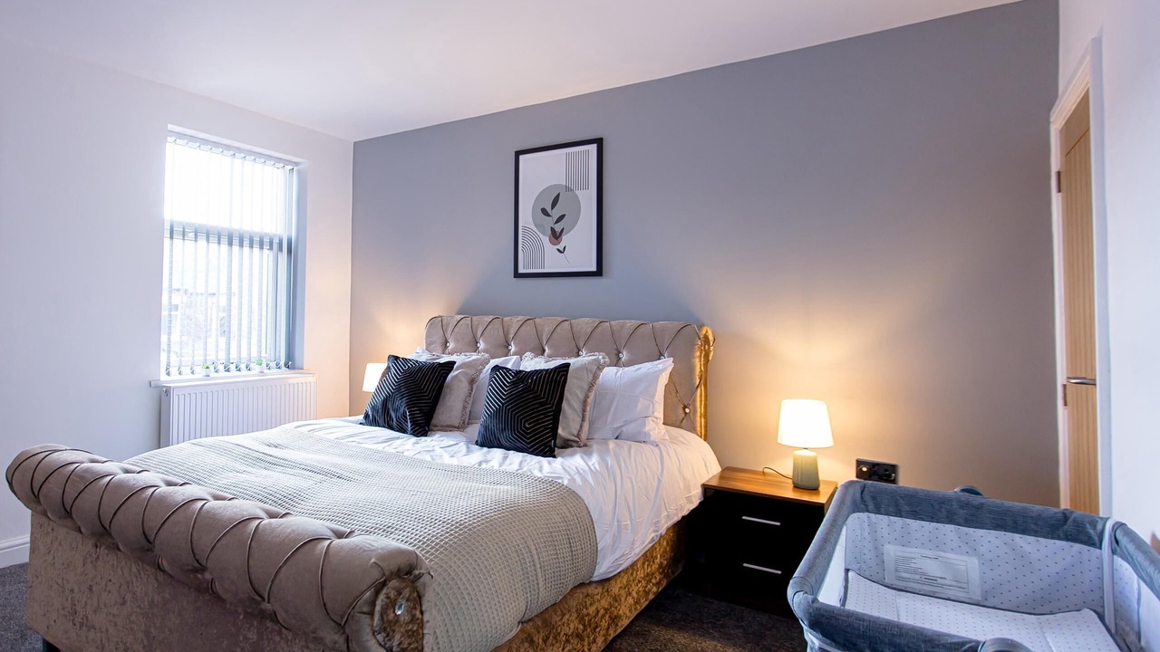 Photo of Bedroom in Stoke-on-Trent