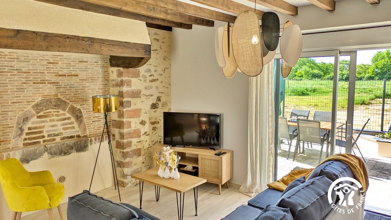 Photo of Livingroom in Ampoigne