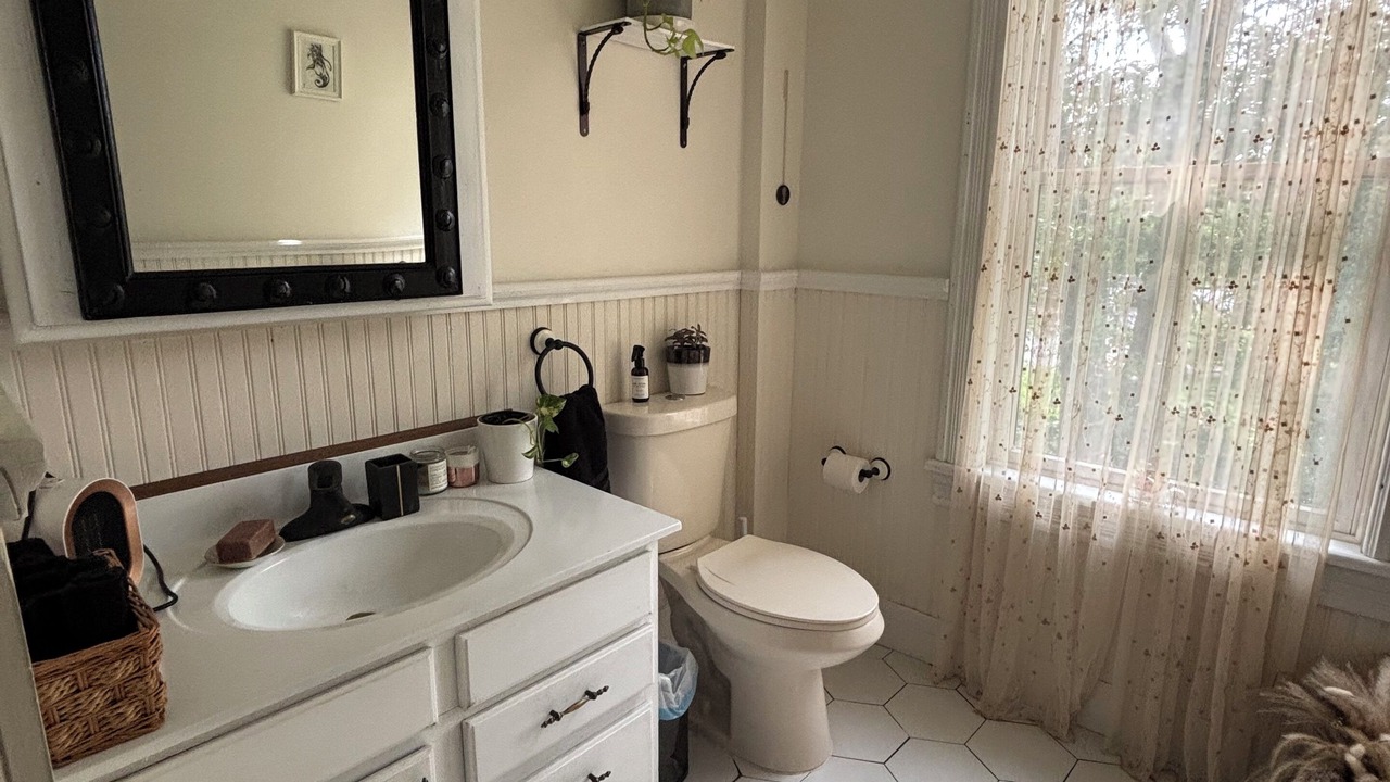 Photo of Bathroom in Saugerties South