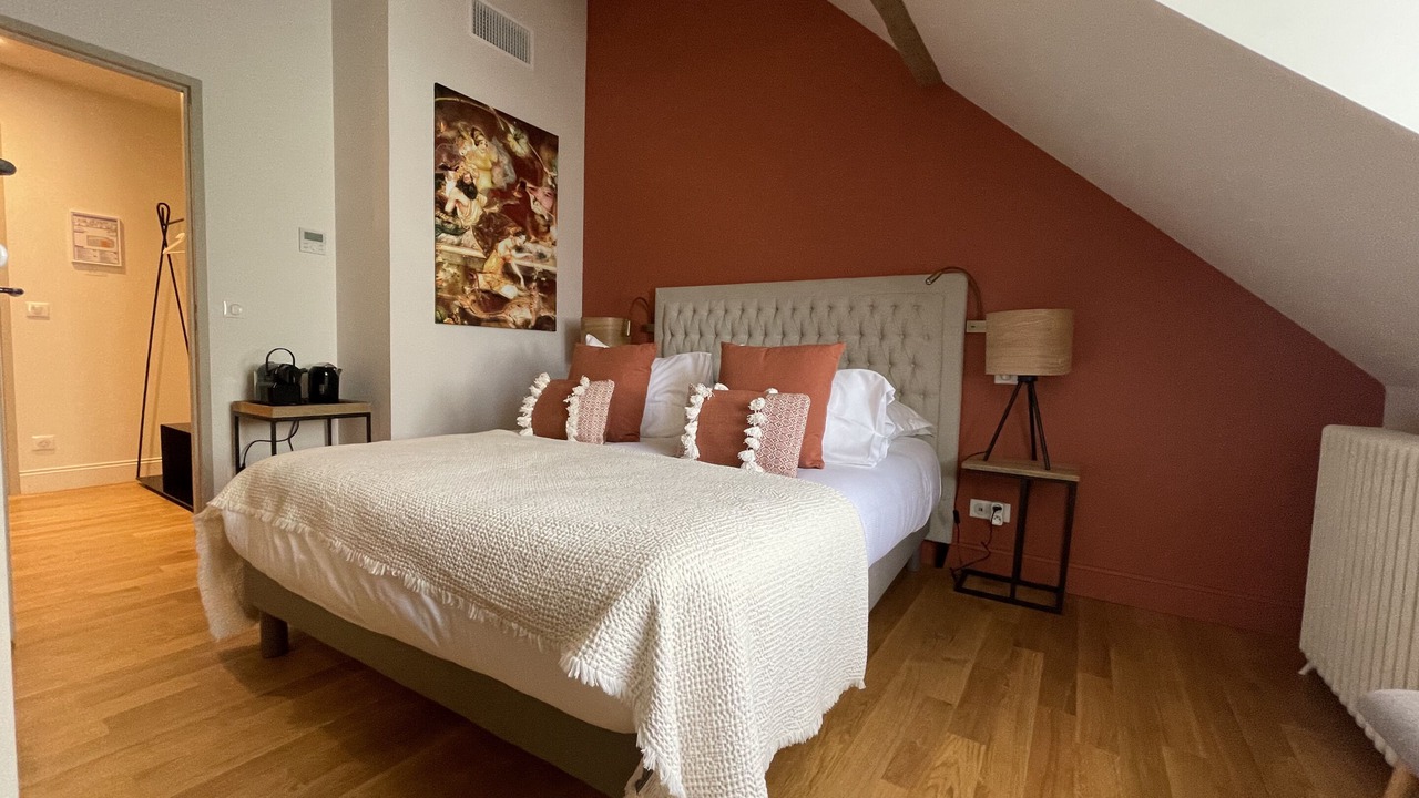 Photo of Bedroom in Savigny-les-Beaune