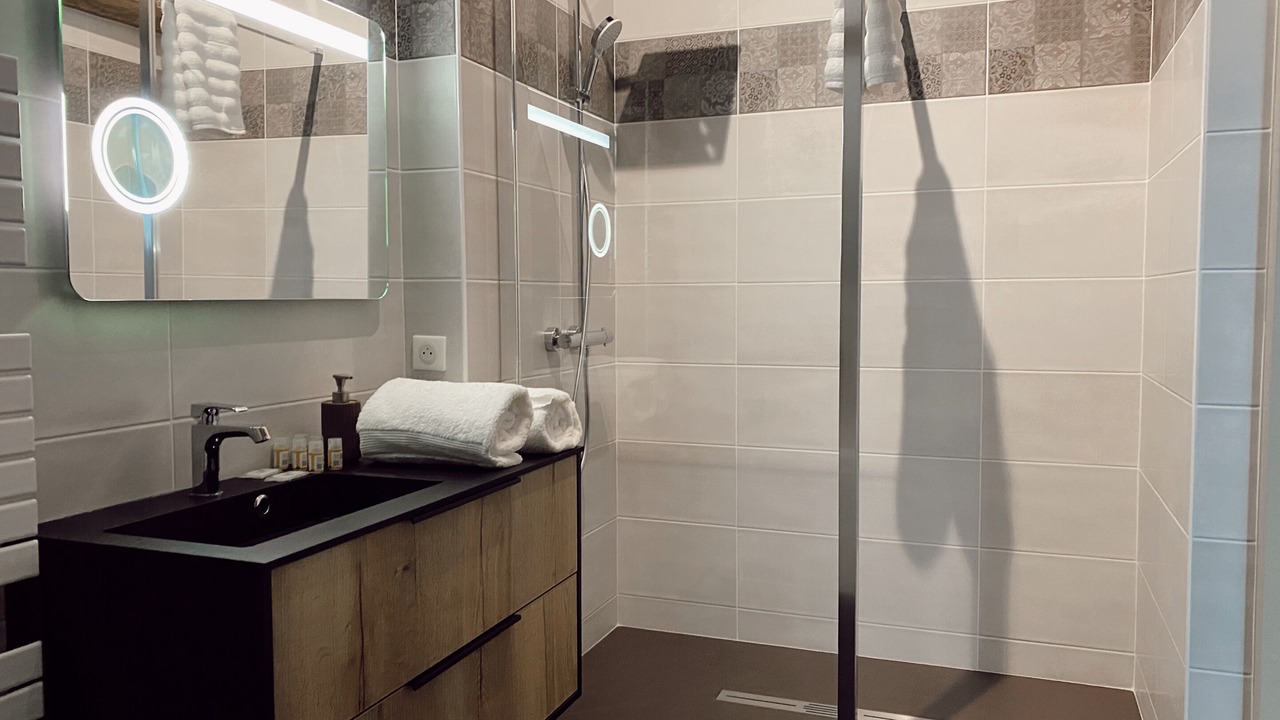 Photo of Bathroom in Savigny-les-Beaune