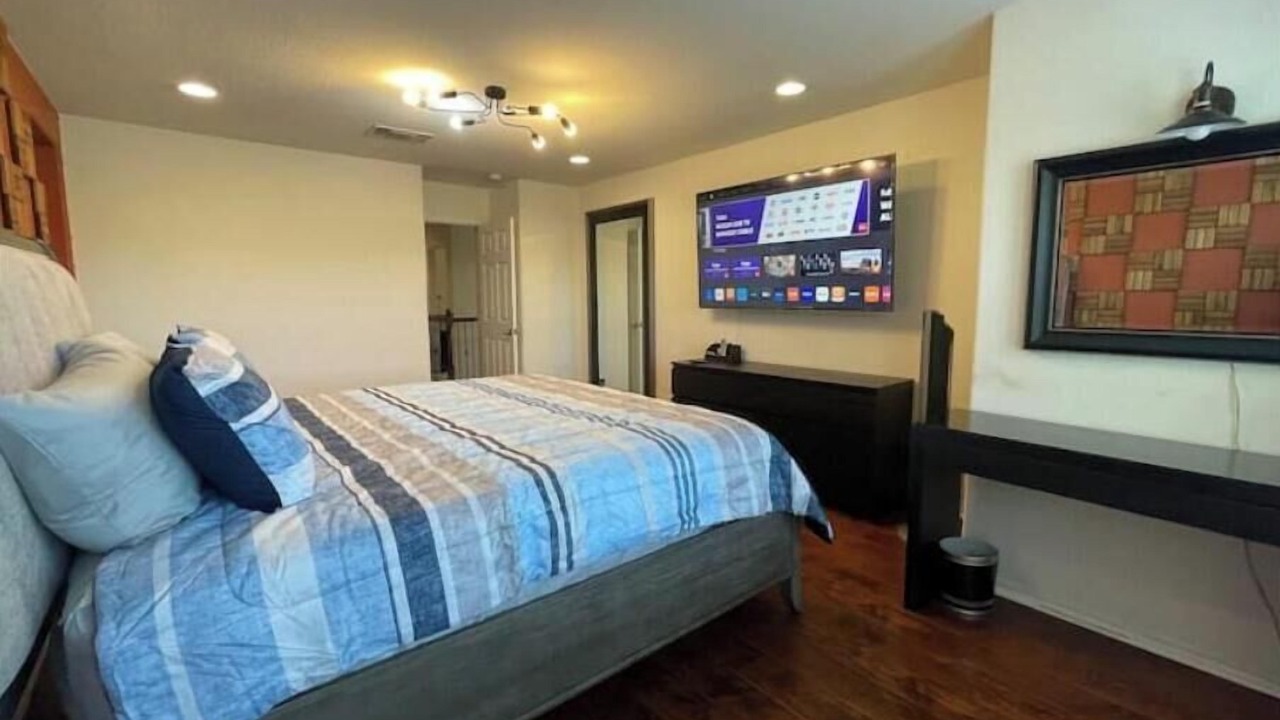 Photo of Bedroom in Far North Central