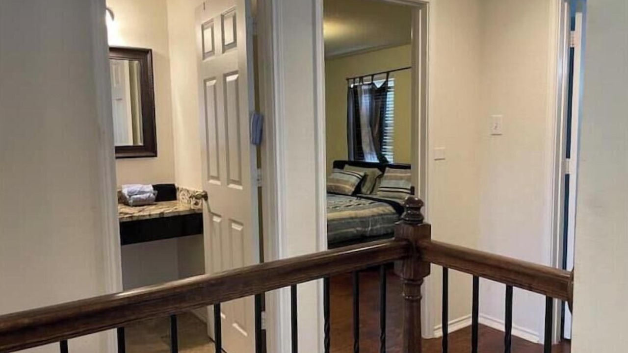 Photo of Bedroom in Far North Central