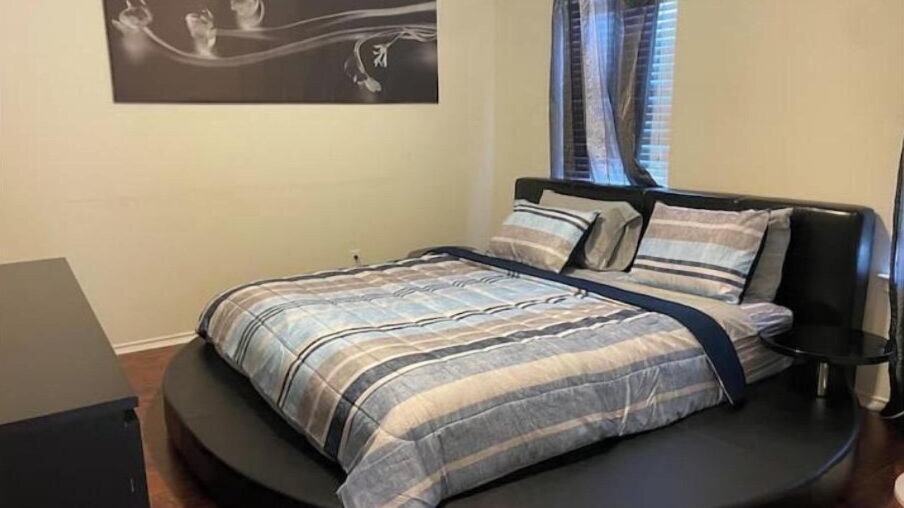 Photo of Bedroom in Far North Central